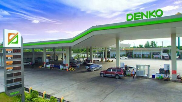 Denko စက်သုံးဆီဆိုင်တစ်ဆိုင်ကိုတွေ့ရစဉ်