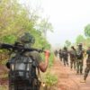 (KNDF မှ ရဲဘော်များအား ရှေ့တန်းတစ်နေရာ၌ တွေ့ရစဉ်။ ဓာတ်ပုံ - KNDF)