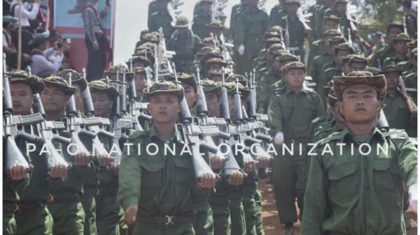 (ပြည်သူ့စစ်အဖွဲ့(PNO) မှ ရဲဘော်များအား တွေ့ရစဉ်။ ဓာတ်ပုံ - PNO)