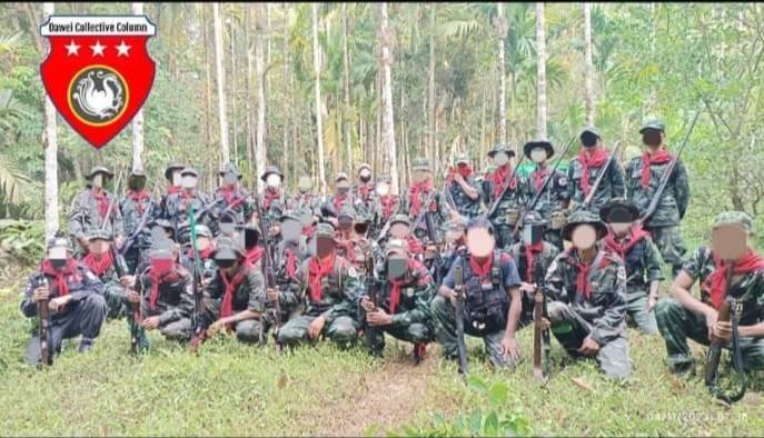 (ထား၀ယ်စုပေါင်းစစ်ကြောင်းမှ တော်လှန်ရေးရဲဘော်များအား တွေ့ရစဉ်)