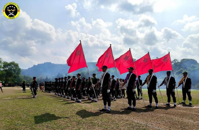 (မြိတ်ခရိုင် PDF တပ်ရင်း (၁) Palaw People's Defence Forceမှ ရဲဘော်များ စစ်ရေးလေ့ကျင့်နေစဉ်။ ဓာတ်ပုံ - PPDF)