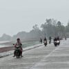 (ယနေ့ မေ ၁၃ ၇က်နေ့လယ်ပိုင်းကမြင်တွေ့ရသည့် စစ်တွေကမ်းနားနှင့် မြို့ပေါ်နေရာအချို့ မြင်ကွင်း။ဓါတ်ပုံ-CJ)