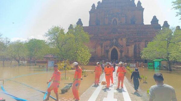 ဓာတ်ပုံ − မီးသတ်
