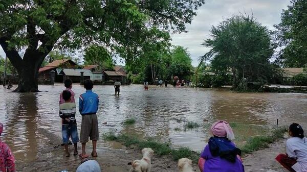 (စစ်ကိုင်းတိုင်း ၊ယင်းမာပင်မြို့နယ်တွင်မိုခါမုန်တိုင်း​ကြောင့်မိုးသည်ထန်စွာရွာသွန်းပြီး ရေကြီး​ရေလျှံခဲ့​​သော ကျေးရွာများအား တွေ့ရစဥ်။ ။ဓာတ်ပုံ-ယင်းမာပင်မြို့နယ် သတင်းမှန်ပြန်ကြားရေး)