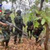 (ဒီးမော့ဆို အရှေ့ဘက်ခြမ်းနယ်မြေတွင် တိုက်ပွဲဝင်နေသည့် KNDF ရဲဘော်များအား တွေ့ရစဉ်။ ဓာတ်ပုံ - KNDF)