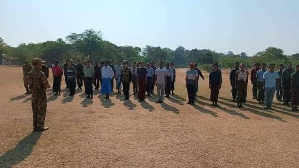 (​တောင်သာနယ်ရှိ​ကျေးရွာအချို့တွင် စစ်​ကောင်စီတပ်က ပျူသက်တန်း​ပေး​နေစဥ်။ဓါတ်ပုံ-​တောင်သာပအဖ)