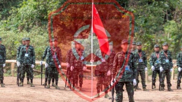 (နေပြည်တော်ပြည်သူ့ကာကွယ်ရေးတပ်ဖွဲ့(PDF)၊ ကွန်မန်ဒိုတပ်ဖွဲ့မှ ရဲဘော်များအား တွေ့ရစဥ်။ ဓာတ်ပုံ - နေပြည်တော် PDF)