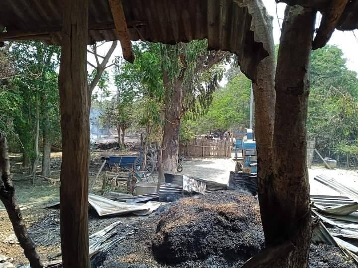 (ရေလယ်ကျွန်းဒေသရှိ ကျေးရွာများအား စစ်ကောင်စီတပ်က မီးရှို့ဖျက်ဆီးခဲ့စဥ်။ ဓာတ်ပုံ - CJ)