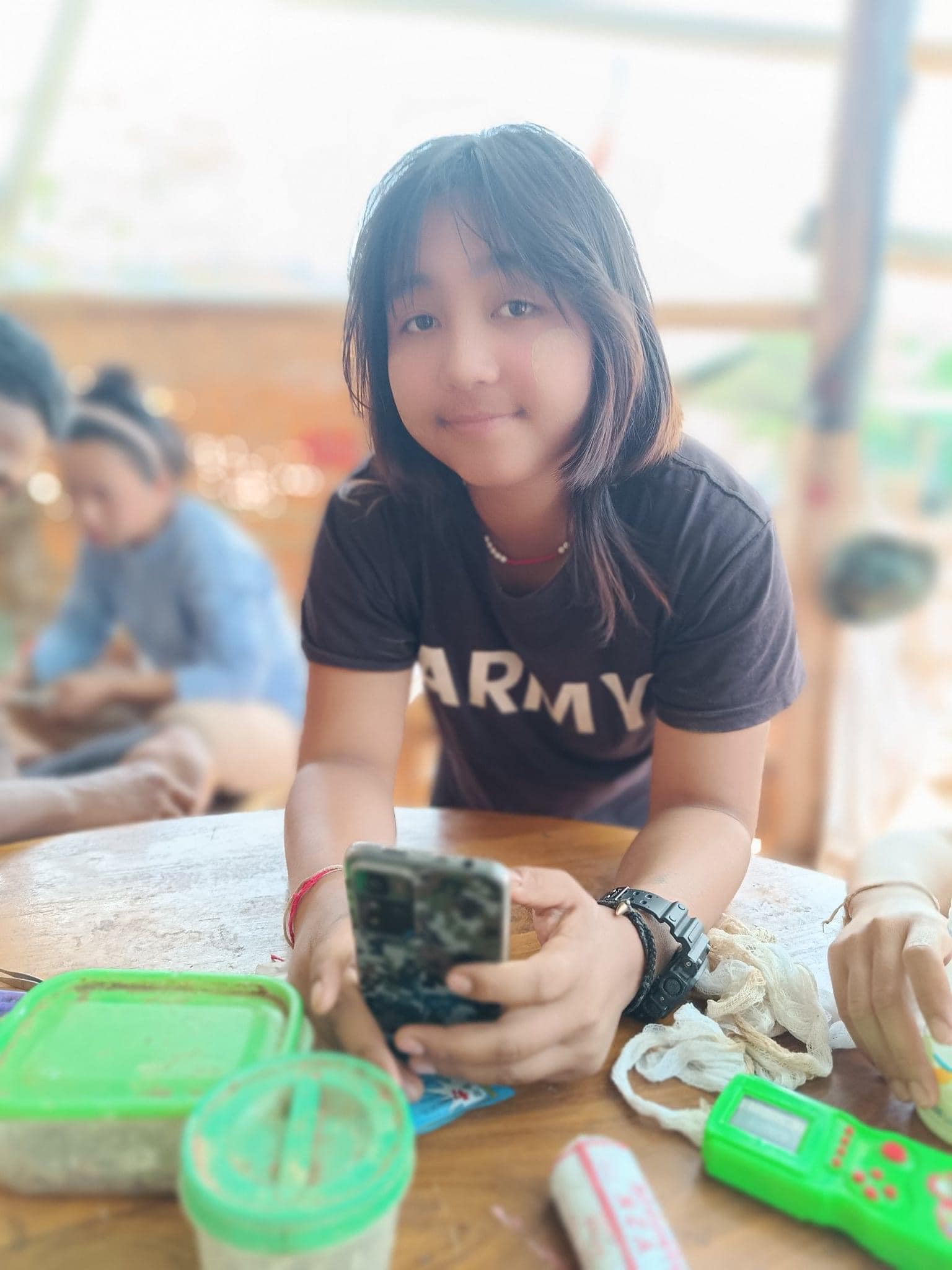 (ကျဆုံးခဲ့သည့် ရဲဘော်၊ ရဲမေများအား တွေ့ရစဉ်။ ဓာတ်ပုံ - KRU)