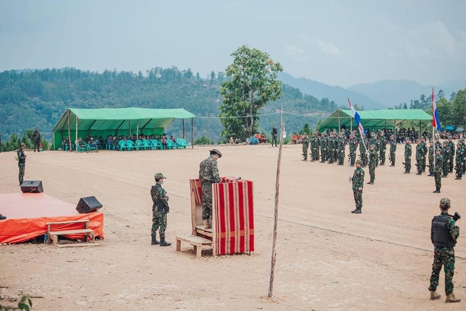 (ဟားခါး CDF မှ ရဲဘော်များနှင့် တိုက်ပွဲဖြစ်ပွား​နေသည်ကိုတွေ့ရစဉ်။ ဓာတ်ပုံ - CDF၊ Chin Journal)