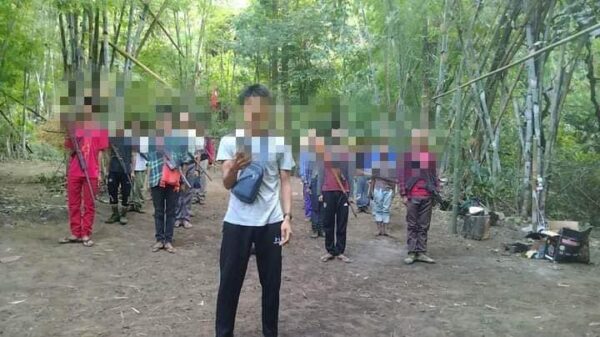 (သာယာဝတီခရိုင် PDF တပ်ရင်း (၃၈၀၁)၊ တပ်ခွဲ -၅ ကြို့ပင်ကောက် Hero ပြောက်ကျားတပ်ဖွဲ့မှ ရဲဘော်များအားတွေ့ရစဥ်။ဓာတ်ပုံ - Hero)