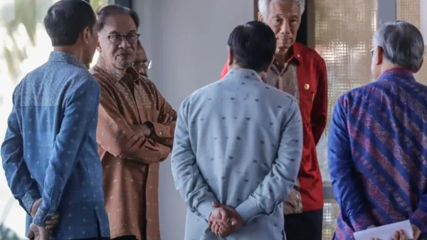ဘာတိုးတက်မှုမှ မရှိတဲ့ အခြေအနေမှာ အာဆီယံက စစ်ကောင်စီနဲ့ ပုံမှန်ပြန်ဆက်ဆံဖို့ လုံးဝ မဖြစ်နိုင်ကြောင်း စင်ကာပူ ဝန်ကြီးချုပ်ပြော