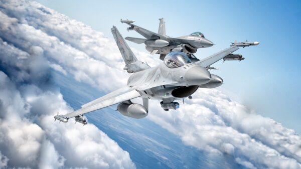 ယူကရိန်းအတွက် F-16 တိုက်လေယာဉ်တွေ ထောက်ပံ့ခွင့် ပြုမပြု ဆုံးဖြတ်ပေးဖို့ အမေရိကန်ကို ဥရောပ မဟာမိတ်တွေ တောင်းဆို