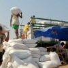 (​စစ်တိုက်ရန် ဒေါ်လာအမြဲလိုအပ်​နေ​သောစစ်​ကောင်စီက ဆန်ကို ပြည်ပသို့များနိုင်သမျှ များများတင်ပို့ရန် ကြိုးစား​နေသဖြင့် ပြည်တွင်းဆန်​ဈေးများပိုကြီးလာသည်။ ဓါတ်ပုံ-BTD)