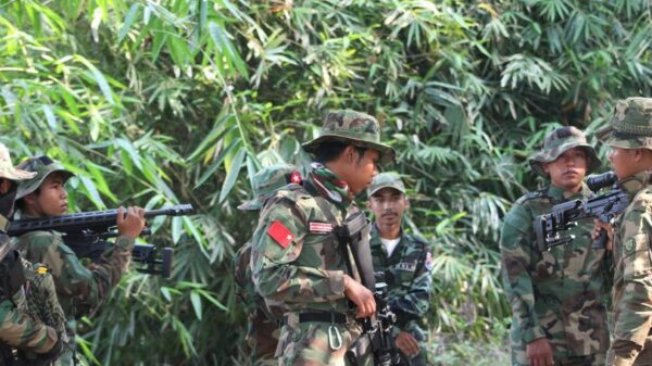 ထိုင်း − မြန်မာနယ်စပ်အနီးကစစ်ကောင်စီစခန်းဆီ ခဲယမ်းရိက္ခာပို့မယ့်စစ်ကြောင်း တိုက်ခိုက်ခံရ