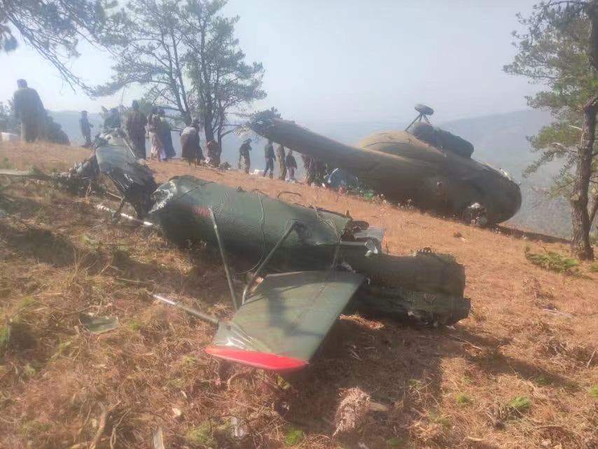 (၂၀၂၂ ခုနှစ်မတ်လက ချင်းပြည်နယ်၊ဟားခါးမှာ စစ်ကောင်စီရဟတ်ယာဉ်ပျက်ကျစဉ်(ပုံဟောင်း)ဓါတ်ပုံ-CJ)