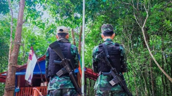 (ပအိုဝ်းပြည်သူ့ကာကွယ်ရေးတပ်ဖွဲ့-ခမ်းဒေါမ်( PPDF-KD) တပ်ဖွဲ့ဝင်အချို့ ။ ဓါတ်ပုံ-PPDF-KD)