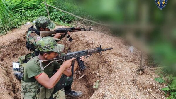 (စစ်ကောင်စီတပ်အား တိုက်ခိုက်နေသော ကော်ဘရာစစ်ကြောင်းမှ ရဲဘော်များအား တွေ့ရစဉ်။ ဓာတ်ပုံ - ကော်ဘရာ စစ်ကြောင်း)