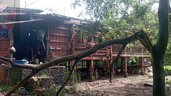 ကော့ကရိတ်မြောက်ပိုင်းမှာ လက်နက်ကြီးကျည်ကျလို့ နေအိမ် ၂ လုံးပျက်စီး