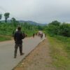 (PRDF မှ တော်လှန်ရေးရဲဘော်များ စစ်ကြောင်းချီနေသည်ကို တွေ့ရစဥ်။ဓာတ်ပုံ - PRDF)