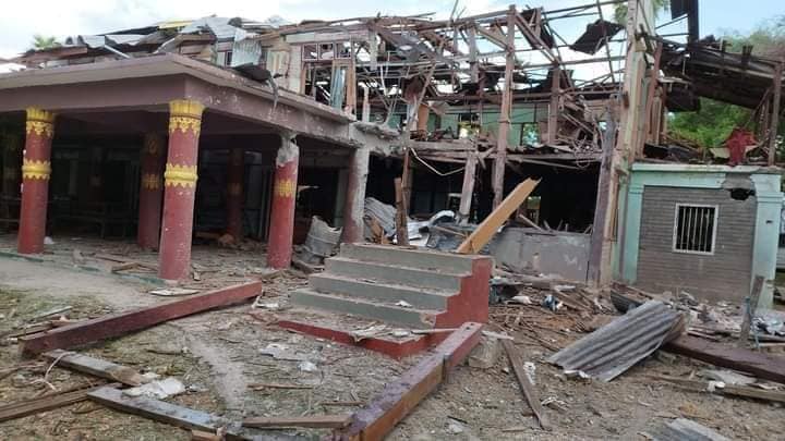 (ညောင်ကုန်းရွာ ဗုံးကျဲခံရပြီးနောက်အပျက်အစီးများနှင့် သေဆုံးဒဏ်ရာရသူ အခြေအနေပြ အင်ဖိုဂရပ်ဖစ်။ ဓါတ်ပုံ-CJ)