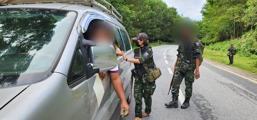 စစ်မြေပြင်အတွက် အဆင်သင့်ဖြစ်နေသည့် တောင်ညိုစစ်ကြောင်း အမျိုးသမီးရဲဘော်များ