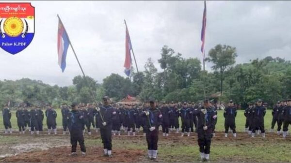 (ပုလော-KPDF မှ ရဲဘော်များအား တွေ့ရစဉ်။ ဓာတ်ပုံ - ပုလော-KPDF)