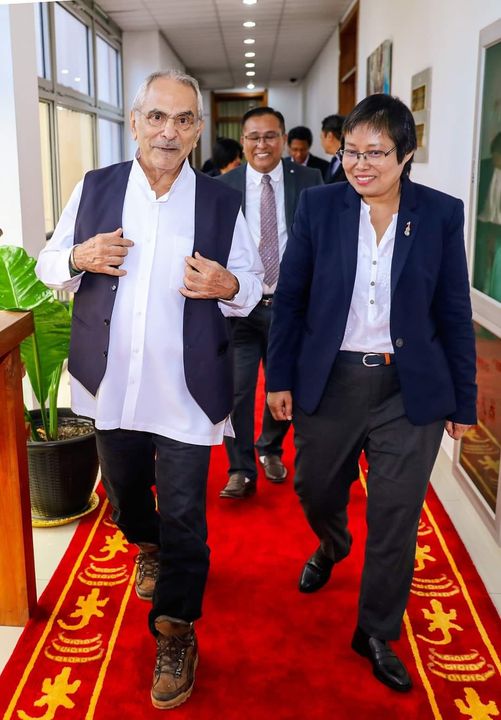 (အ​ရှေ့တီ​မောသမ္မတနှင့် NUG နိုင်ငံခြား​ရေးဝန်ကြီးတို့ကိုအတူ​တွေ့ရစဥ်။ဓါတ်ပုံ-NUG)