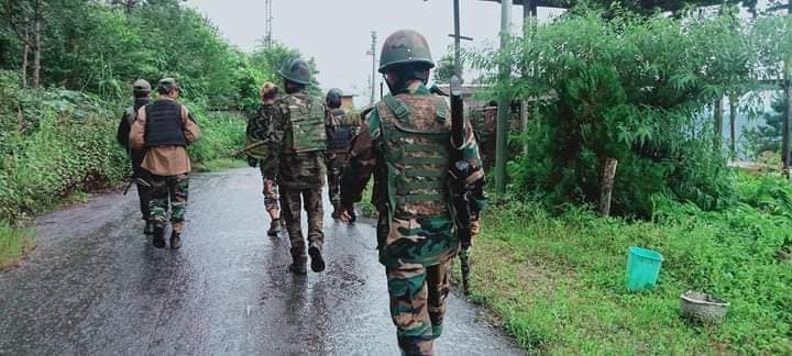 (CDF နှင့် PDF ပူးပေါင်းတပ်ဖွဲ့ဝင်အချို့ ။ ဓါတ်ပုံ-ညောင်းရမ်းတပ်ဖွဲ့)