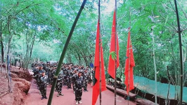 (PDF တပ်ရင်းတပ်ဖွဲ့ အသီးသီးတွင် အာဇာနည်​နေ့အခမ်းအနားကျင်းပ​နေကြစဥ်။ဓာတ်ပုံ -ပြည်သူ့ကာကွယ်ရေး တပ်ဖွဲ့များ)