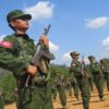 (ရက္ခိုင်တပ်​တော် (AA)မှ တပ်ဖွဲ့ဝင်အချို့။ ဓါတ်ပုံ- Stimson)