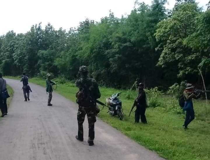 (သာယာဝတီခရိုင် ပြည်သူ့ကာကွယ်ရေးတပ်ရင်း ၃၈၀၂ တပ်ခွဲ ၅ မှရဲ​ဘော်များလုံခြုံ​ရေး​ဆောင်ရွက်စဥ်)