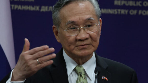 (​ဒေါ်​အောင်ဆန်းစုကြည်နှင့်​တွေ့ဆုံခဲ့သည်ဟု မီဒီယာများသို့ ​​ပြောကြားခဲ့​သောထိုင်းနိုင်ငံခြား​​ရေးဝန်ကြီး။ ဓါတ်ပုံ-AFP)