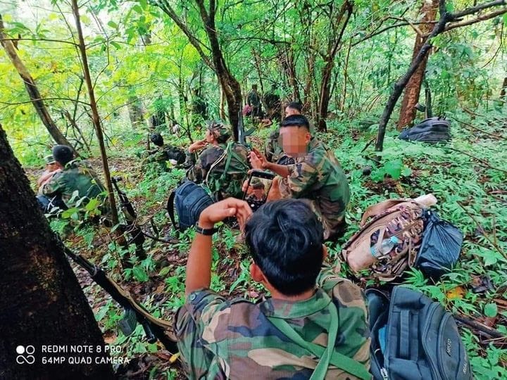 (ထီးချိုင့် PDF တပ်ဖွဲ့ဝင်အချို့ ။ဓါတ်ပုံ-TPDF)