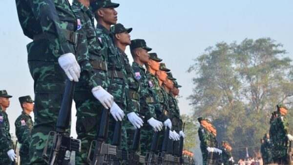 (KNU တပ်မဟာ ၅ မှ တပ်ဖွဲ့ဝင်များ ။ဓါတ်ပုံ-BNI)