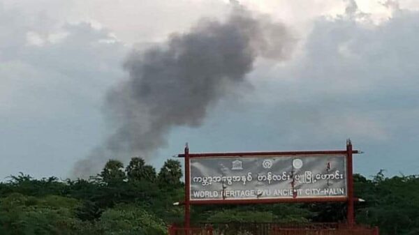 (ဟန်လင်းပျူမြို့ဟောင်း၌ တိုက်ပွဲဖြစ်ပွားနေသည်ကို ၂၀၂၂ အောက်တိုဘာက တွေ့ရစဉ်။ ဓာတ်ပုံ - CJ)