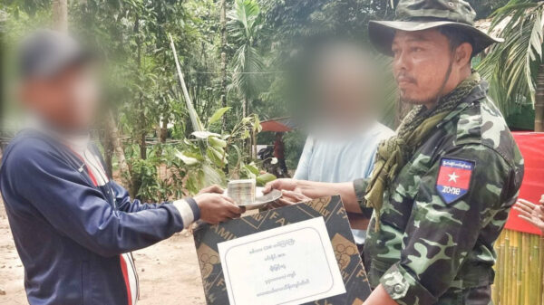 ပြည်သူနှင့်ပူး​ပေါင်းခဲ့​သောစစ်သား