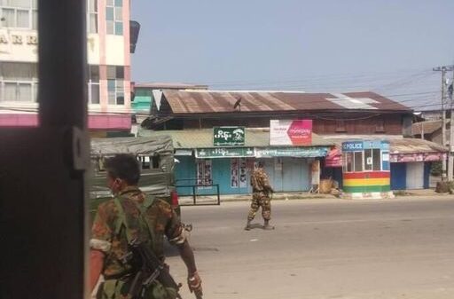 (စစ်တပ်အာဏာသိမ်းပြီးနောက် ထားတယ်မြို့တွင် တွေ့ရသော စစ်ကောင်စီတပ်သားများ။ ဓာတ်ပုံ - CJ)