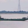 (ယခင်က ချင်းတွင်းမြစ်အနောက်ဘက်ကမ်း၌ တွေ့ရသည့် စစ်ကောင်စီမော်တော်တစ်စီး။ ဓာတ်ပုံ-ချင်းတွင်းမြစ်ကမ်းဘေးကျေးရွာများသပိတ်ကော်မတီ)