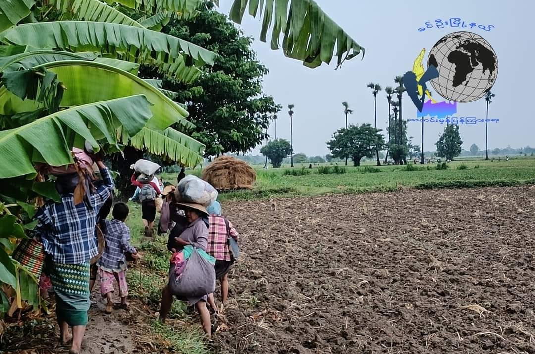 စစ်ကိုင်းတိုင်း ၊ခင်ဦးမြို့နယ်မှာ တိမ်းရှောင်နေရတဲ့ ဒေသခံပြည်သူတွေကိုတွေ့ရစဉ်