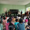 (Free Burma Rangerမှ သွားရောက်အကူအညီပေးနေသည်ကို တွေ့ရစဉ်။ ဓာတ်ပုံ - KNU)