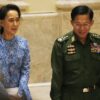(၂၀၁၆ ဧပြီလ က နိုင်ငံ​တော်၏အတိုင်ပင်ခံပုဂ္ဂိုလ် ​ဒေါ်​​အောင်ဆန်းစုကြည်နှင့် တပ်ချုပ် ဗိုလ်ချုပ်မှူးကြီးမင်း​အောင်လှိုင်တို့ကို ​တွေ့ခဲ့ရစဥ်။ဓါတ်ပုံ-Pool Photo)