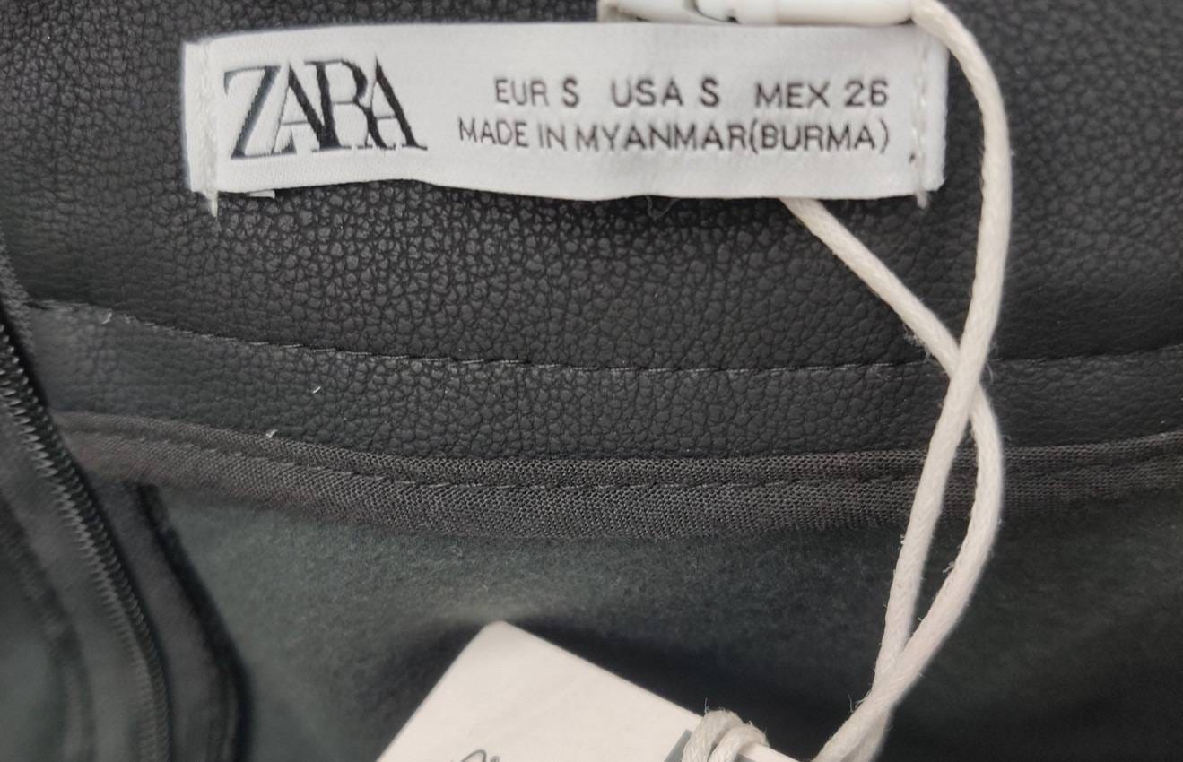 (နိုင်ငံတကာရှိZara ဆိုင်ခွဲတစ်ဆိုင် နှင့် မြန်မာပြည်တွင် ချုပ်လုပ်သော Zara အထည်တစ်ထည် ။ဓါတ်ပုံ-ရိုက်တာ)
