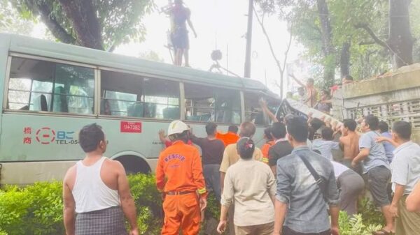 ဓာတ်ပုံ - ထင်လင်းအောင် (ပုလဲအရန်မီးသတ်တပ်ဖွဲ့)
