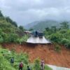 မြေပြိုကျသည့် အာရှလမ်းပေါ်အနီးတစ်ဝိုက် ထပ်ပြိုကျနိုင်သည့်အန္တရာယ်ရှိနေ