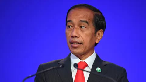 (အင်ဒိုနီးရှားသမ္မတ ဂျိုကို ဝီဒိုဒို ။ ဓါတ်ပုံ-Getty Images)