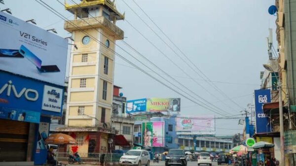 (ပစ်ခတ်မှုပေါက်ကွဲမှုများ မကြာခဏဖြစ်ပွားနေသည့် နယ်စပ်မြို့တော် မူဆယ်မြို့လယ်တစ်နေရာအား တွေ့ရစဥ်။ ဓာတ်ပုံ - CJ)