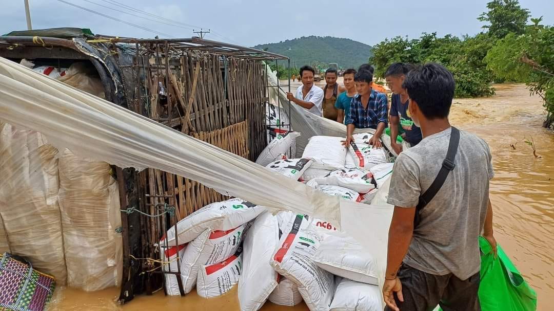 (မြဝတီ ၊ဘီးလင်း ၊ဘားအံ့ မြို့တို့တွင် သြဂုတ် ၅ ရက်က ​ရေကြီး​နေစဥ်။ဓါတ်ပုံ-CJ)