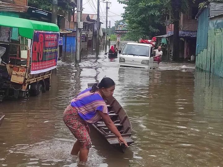 (သောင်းရင်းမြစ်​ရေကြီးမှုကြောင့် ကရင်ပြည်နယ် မြဝတီမြို့နှင့် ဘားအံမြို့တို့ရှိ ရပ်ကွက်အချို့ရေးကြီးမှုများဖြစ်ပေါ်နေသည်။ ဓာတ်ပုံ - ကရင်အမျိုးသားမီဒီယာ)