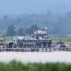 (ရွှေကူမြို့သို့ ရောက်ရှိလာသော စစ်ကောင်စီရေယာဥ်သင်္ဘောတစ်စီးအား တွေ့ရစဥ်)